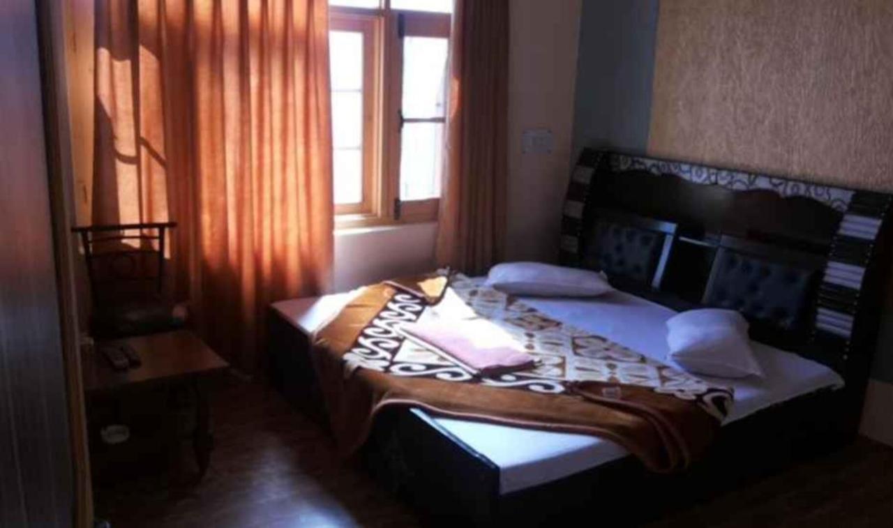 Hotel Grand City Heart Srinagar  Exterior photo